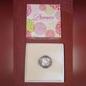 Premier Designs silver Tone  statement Ring Size 7